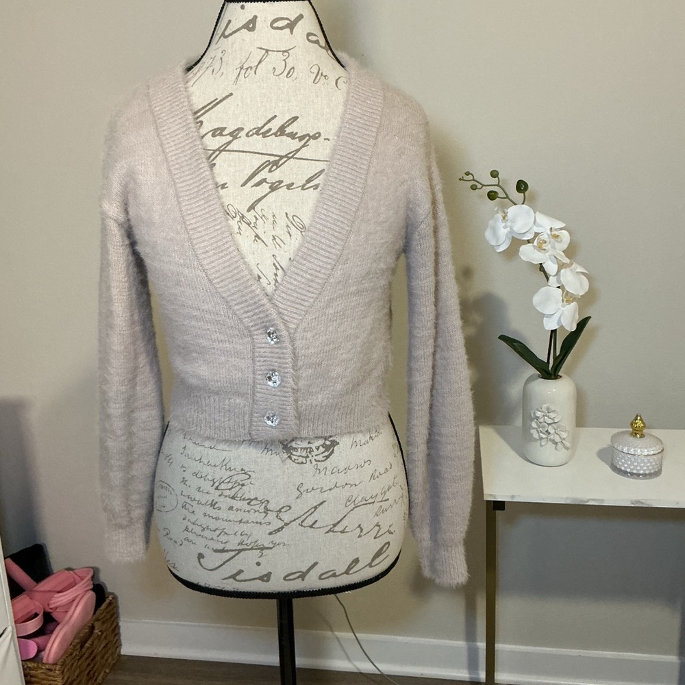 Women's Cream V-Neck Sweater